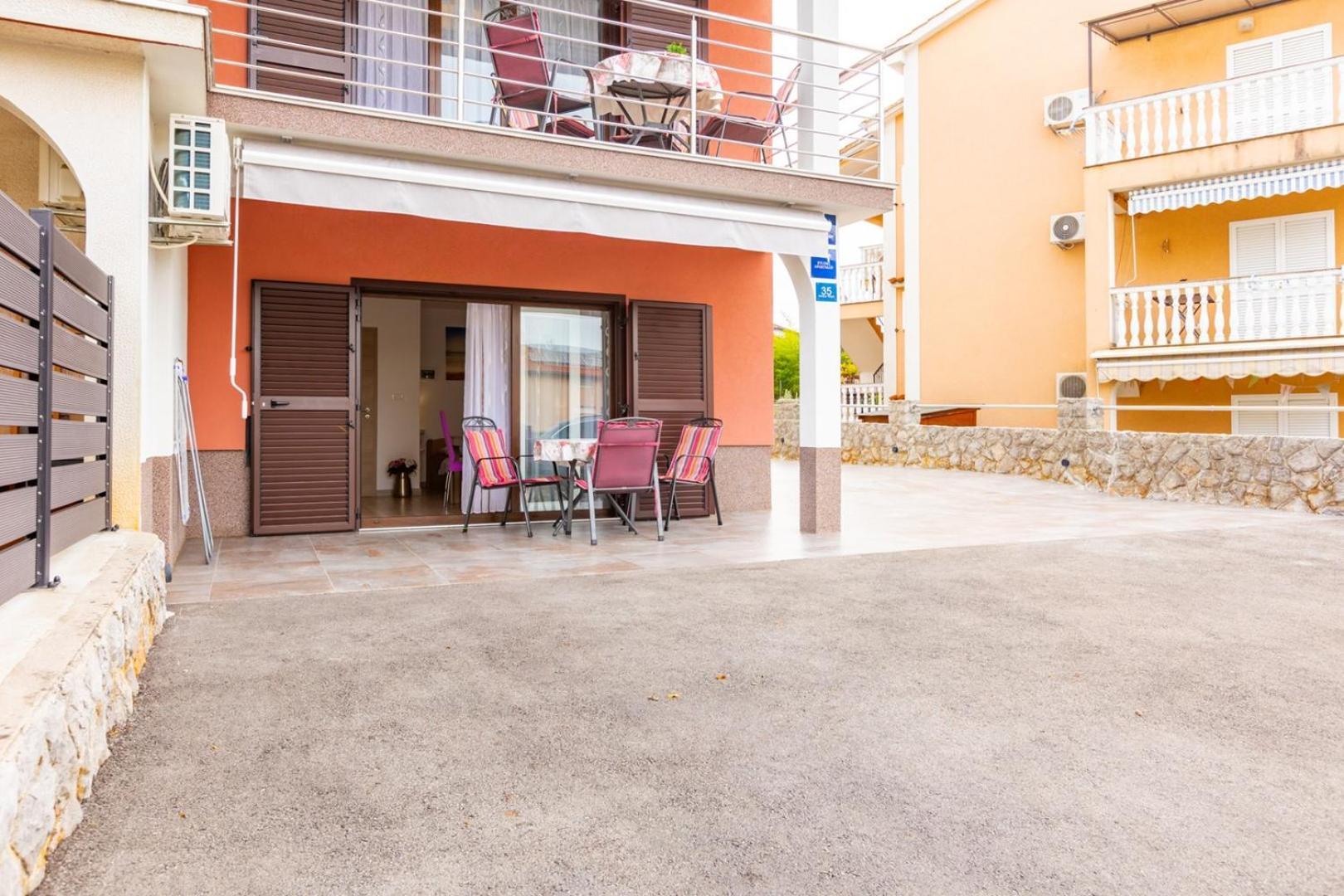 Apartments Tea Malinska Extérieur photo