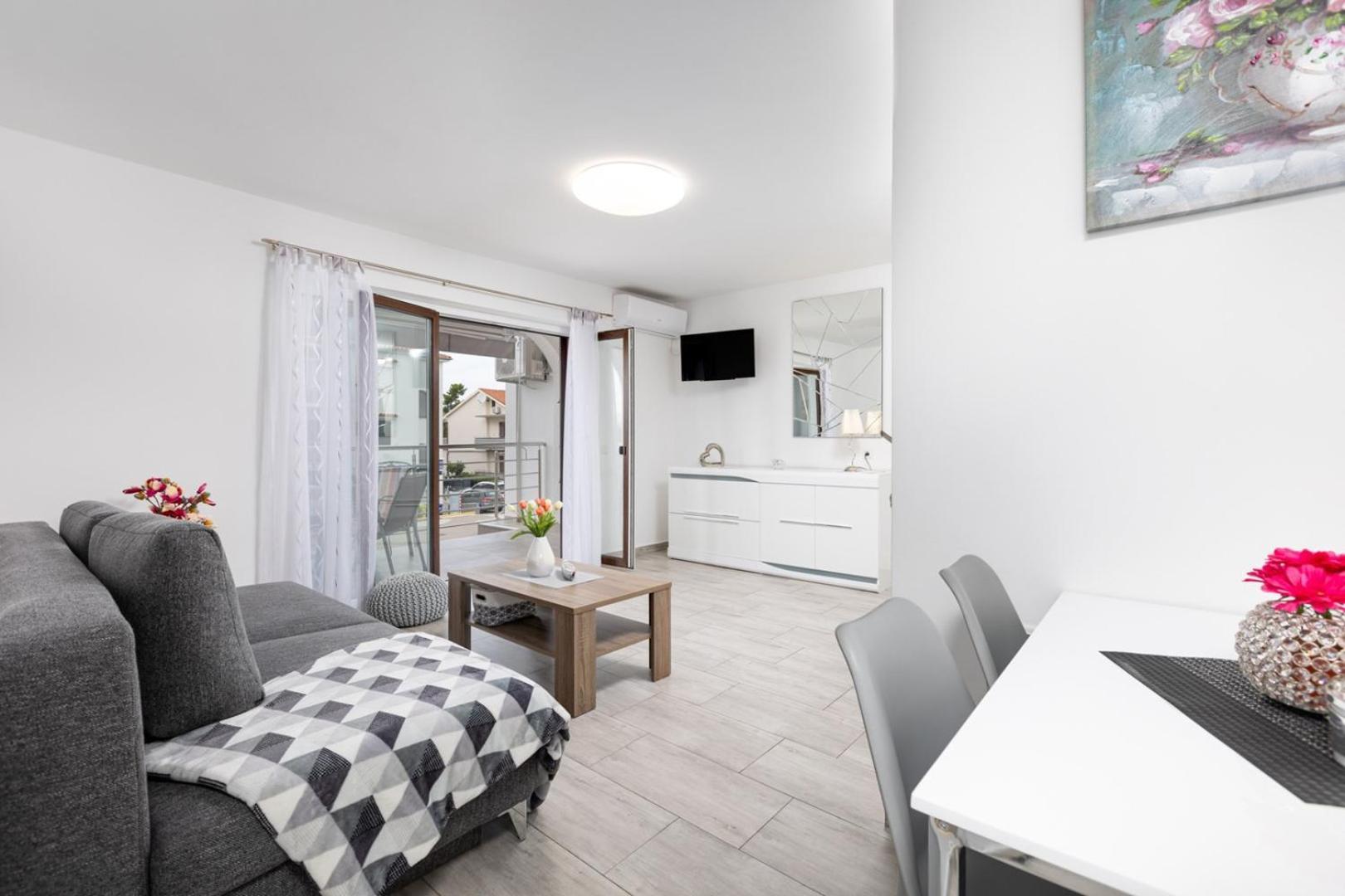 Apartments Tea Malinska Extérieur photo